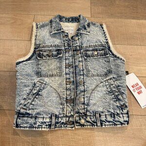 CELEBRITY PINK WOMENS XS NEW BOYFRIEND SHERPA VEST